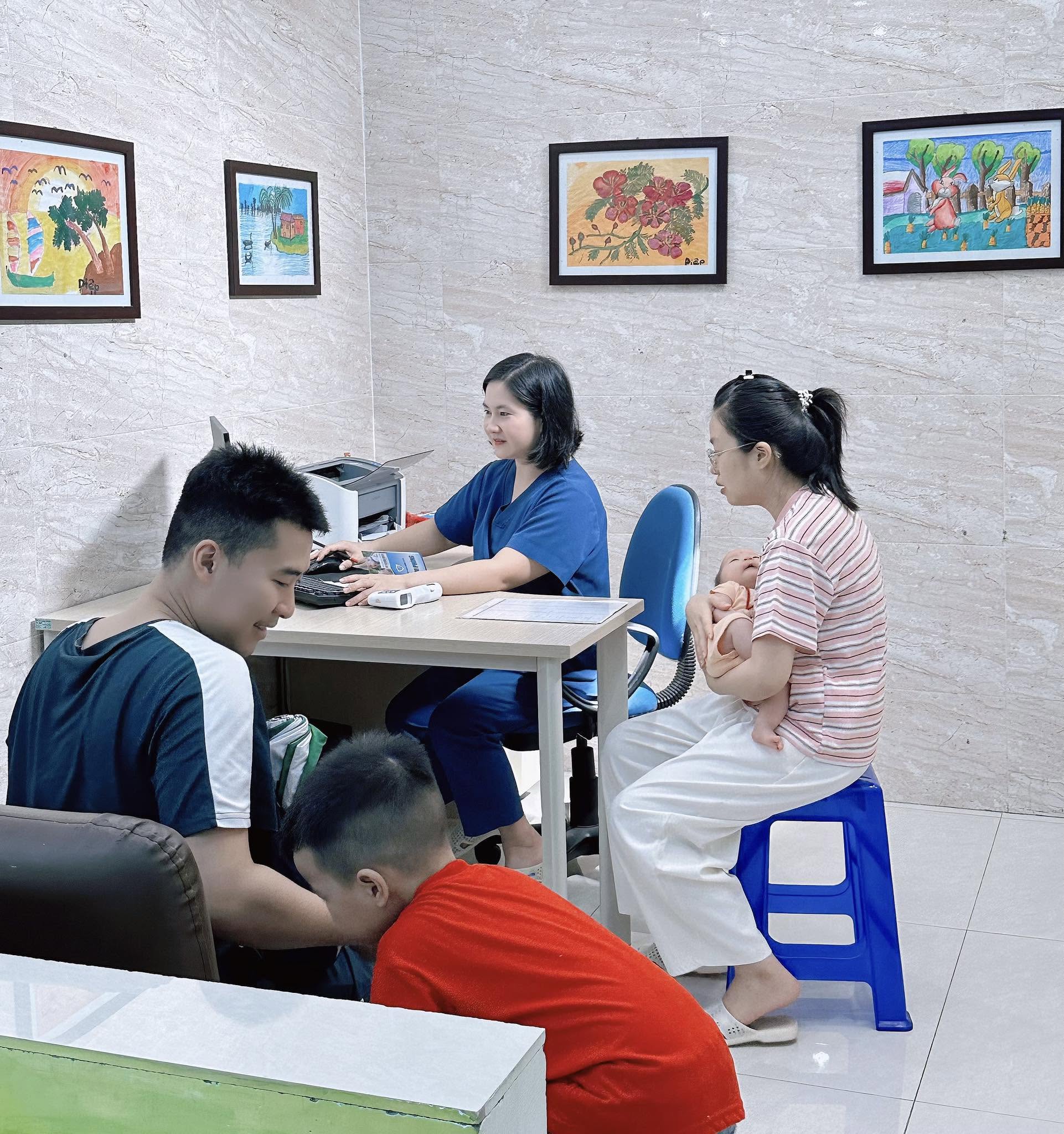 Tư vấn chăm sóc trẻ